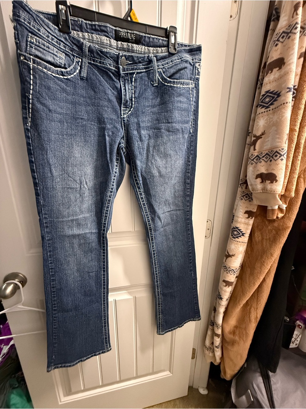 Rue21 Women’s Bootcut Jeans in Faded Blue Wash